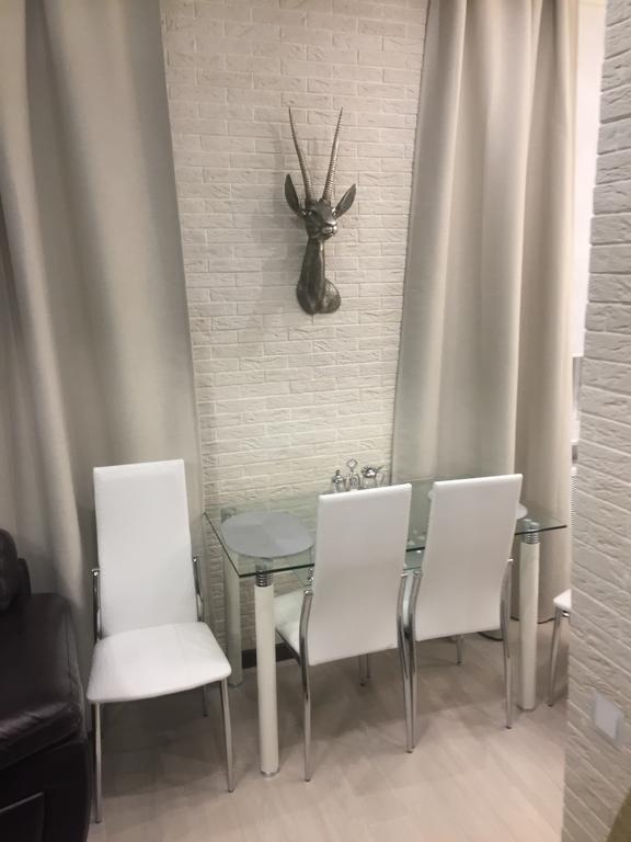 Swedish Apartment At Romanovskaia 22 Minsk Extérieur photo